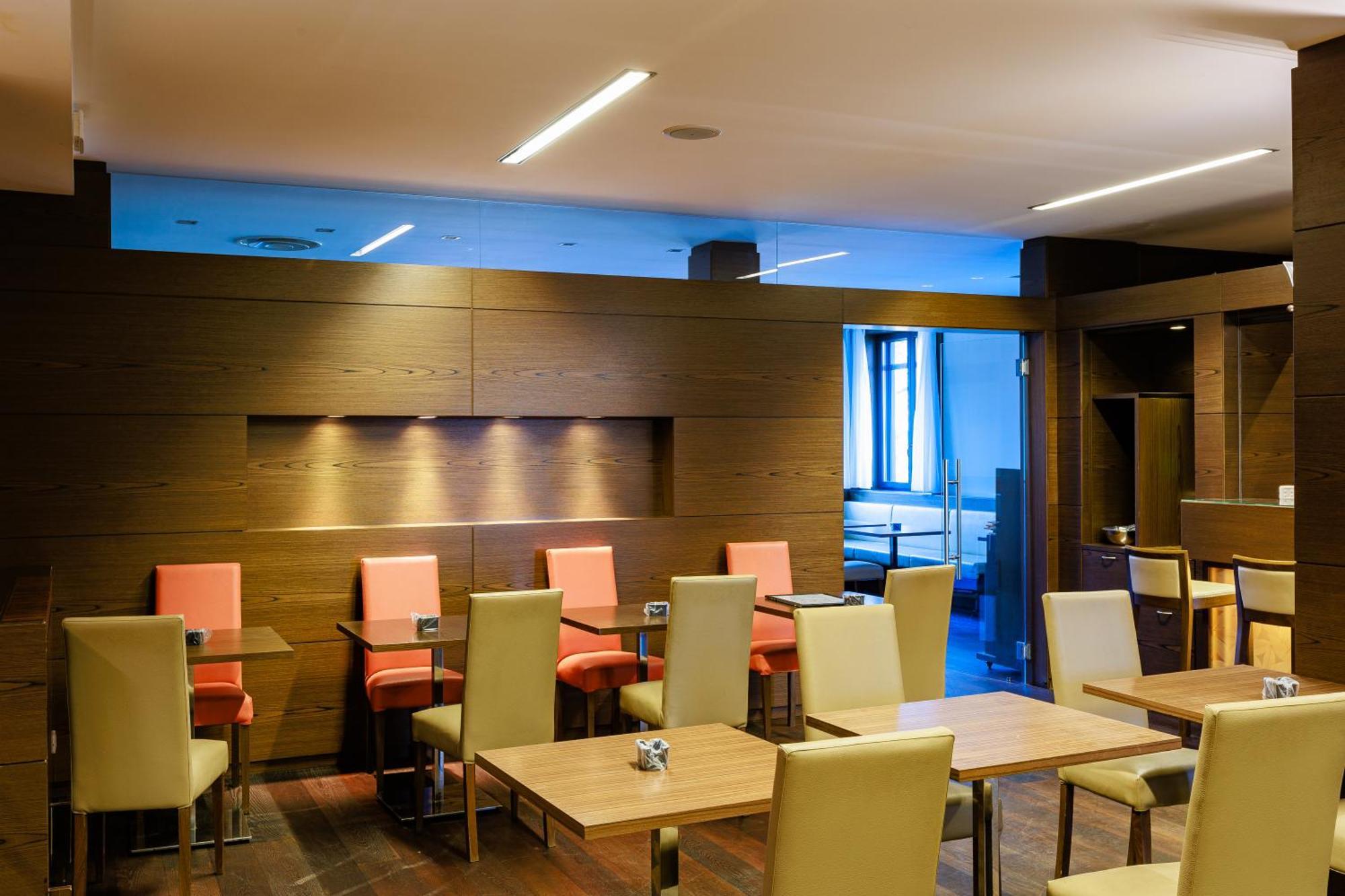 Hotel Villa Delle Rose - Malpensa Оледжо Екстериор снимка