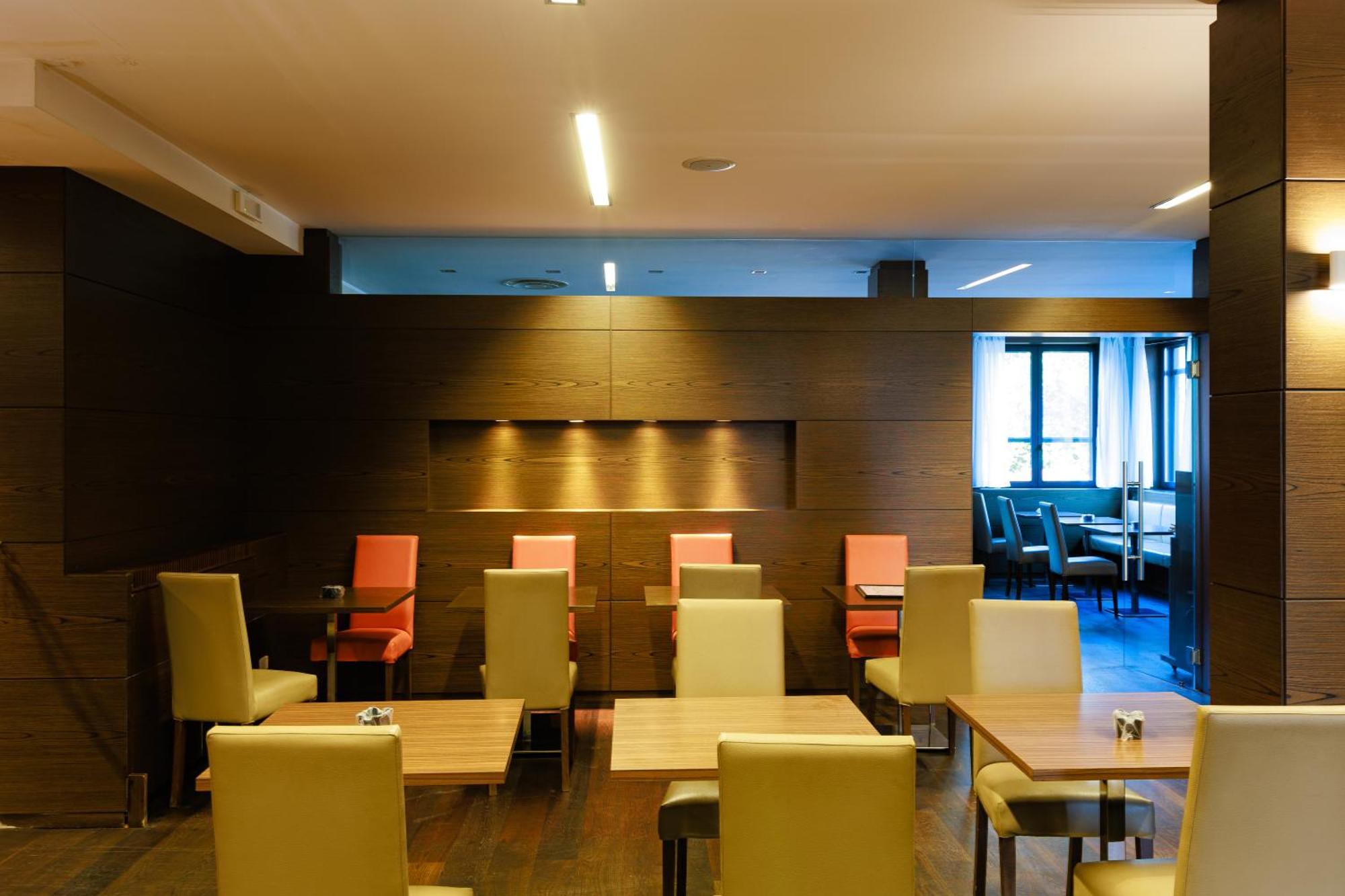 Hotel Villa Delle Rose - Malpensa Оледжо Екстериор снимка