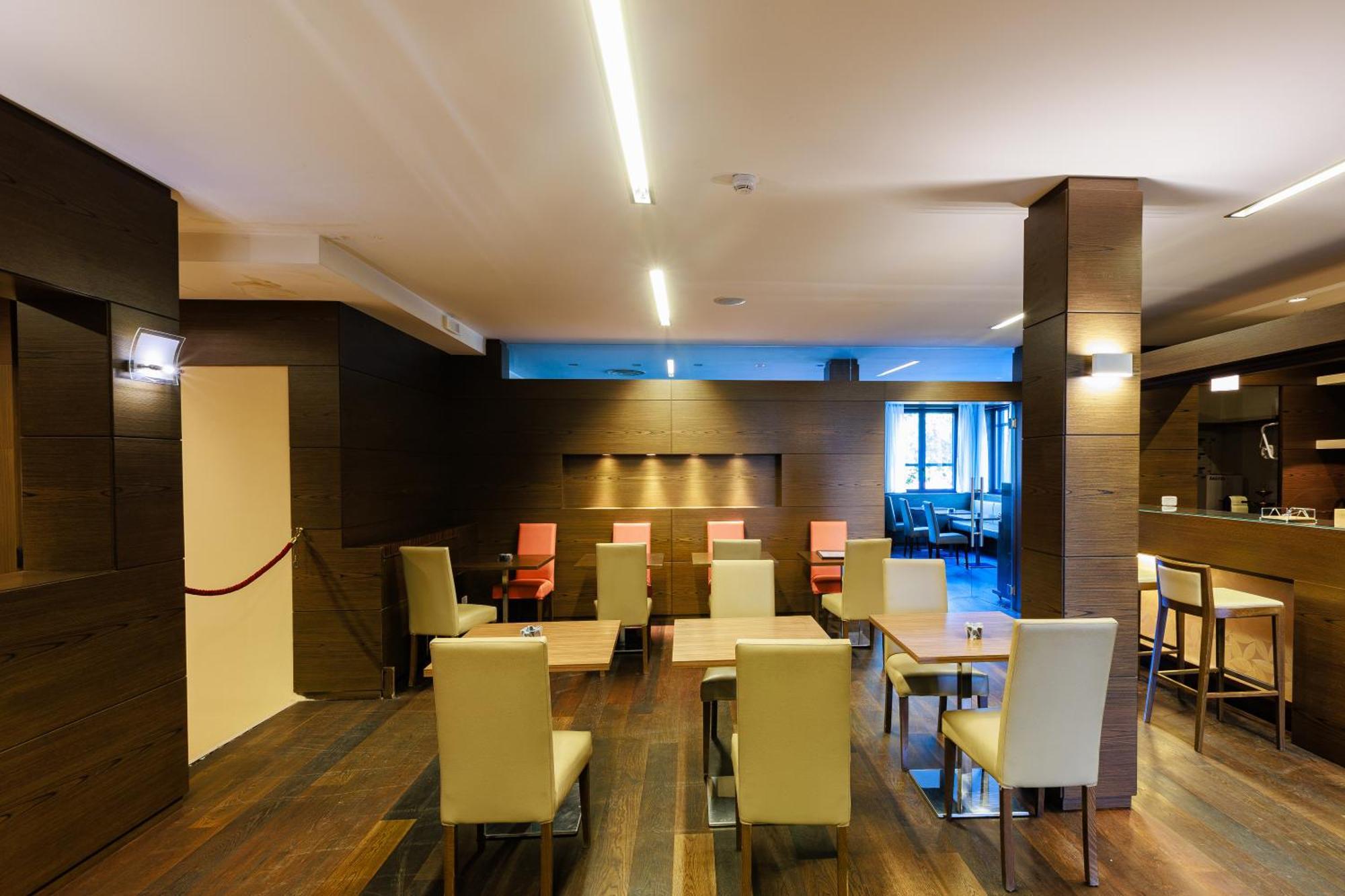 Hotel Villa Delle Rose - Malpensa Оледжо Екстериор снимка